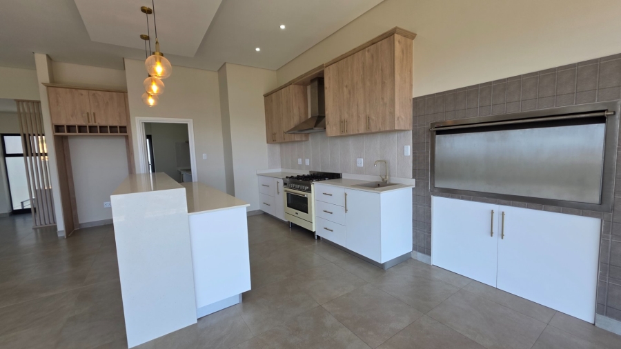 3 Bedroom Property for Sale in Hartenbos Heuwels Western Cape